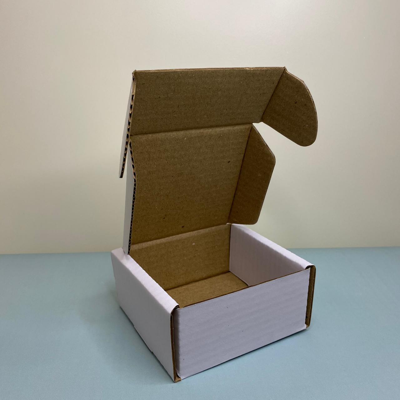 White Tuck In Mailer Boxes
